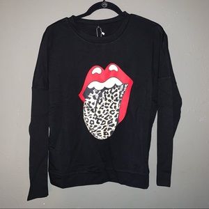 Lips with Leopard Tongue Top